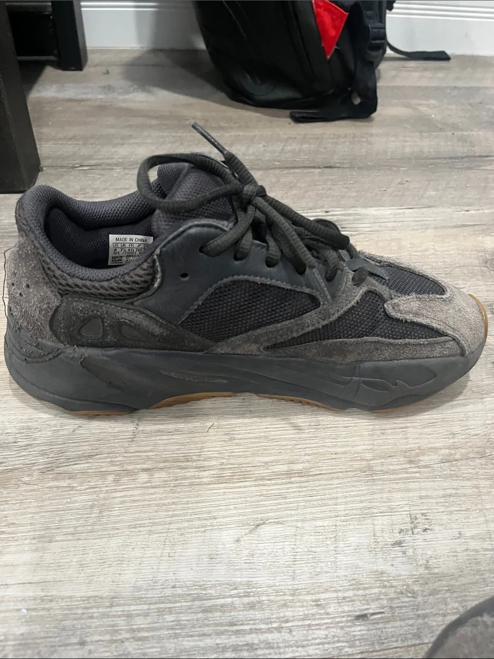 Adidas Men's Sneaker Size 8